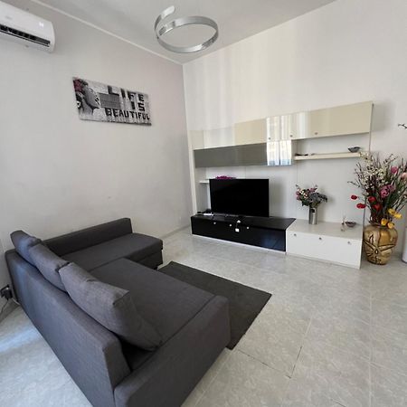 Port House Apartamento Civitavecchia Exterior foto